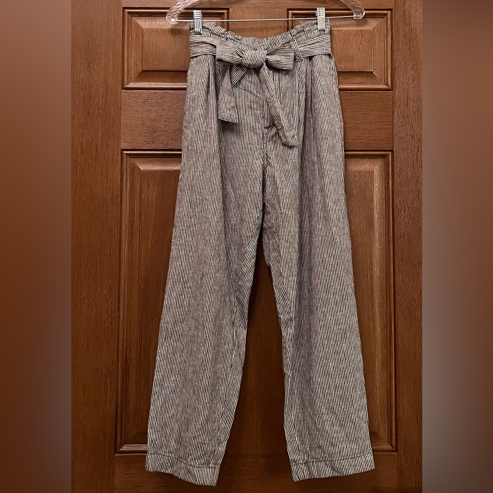 LOFT Gray & White Striped Dress Pants W/ Tie Waist & Pockets - Small NEW W/ TAGS